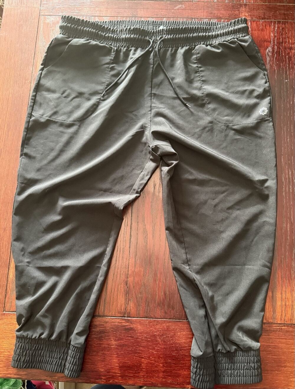Woman’s Black Active Ware Jogging Pants